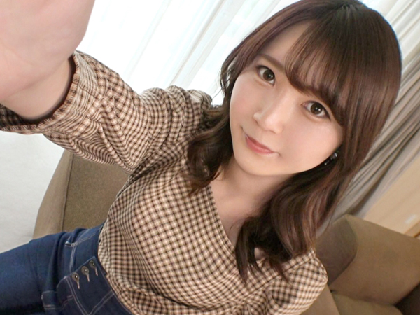 【猫カフェJDの甘い誘惑】色白美肌の女子大生がバイト中に性感開発！敏感なカラダを刺激され、生挿入で感じまくり！最後は顔面に大量発射で大満足！♡