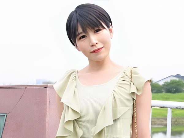 【人妻の禁断プレイ】『声が出ちゃう…』旦那には見せられない素人妻の淫乱セックス！デカチンで激しく突かれ、エロい喘ぎ声が止まらない！年間ベスト受賞の超人気作！秘密の快楽に溺れる人妻の淫靡な姿に興奮間違いなし！♡
