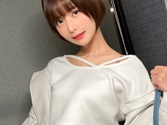 【高偏差値スレンダー美少女】『あっ…そこダメぇ…』顔面SSS級の美少女が、パイパンマンコを激しく突かれ、敏感な膣内をかき回されて絶頂！スレンダーボディを震わせて感じまくるエロ動画♡