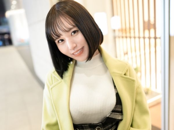 【美巨乳OLの危険な残業】『仕事終わりにこんなこと…』ナンパされたキャリアウーマンがホテルで大胆プレイ！手マンでビシャビシャ、フェラ＆パイズリでご奉仕、連続絶頂の過激な夜♥