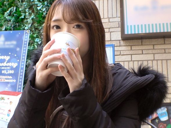 【デカ乳美女の初エロ体験】『えっ、こんなの初めて…』純粋な恋愛しか知らない無邪気美女がナンパ師の巧妙な口説きに堕ちる！上目遣いのフェラでチ○ポをパクッ♡無垢な反応が逆にエロくて、デカ乳ボディを思う存分楽しむ！