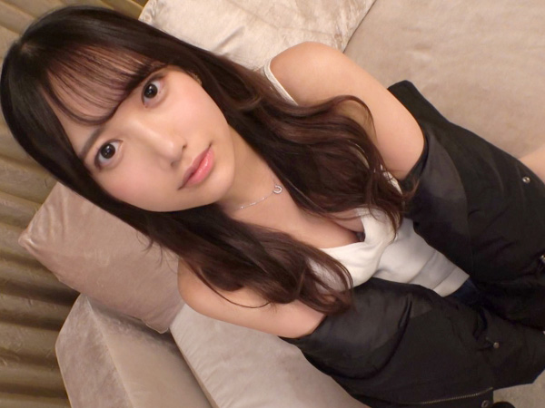 【配信者ドスケベ化】戸田恵〇香似の可愛い配信者がデカチンにメロメロ！奥まで咥え込んでおまんこヒクヒク痙攣絶頂！！ 配信中なのに我慢できずに本気で感じちゃうエロさ全開！