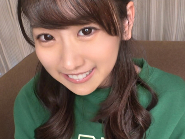 【JDの甘い誘惑】『もっと…動いて…』清楚系女子大生が騎乗位で大胆に腰振り！大きな瞳で見つめられながら、何度も絶頂迎える姿に興奮MAX！♡