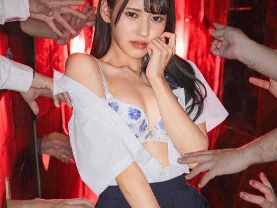 【スレンダー美人の本気セックス】『もう我慢できない…』性欲全開の美女がチンポの先っちょで敏感マ○コを刺激され、対面立位で激イキ！♡欲求不満な【HClips厳選】『これ、バレたらヤバい…』素人カップルが隠し撮り！リアルなセックスを盗撮風に楽しむ！禁断のプライベート映像に大興奮♡カラダが乱れまくる！
