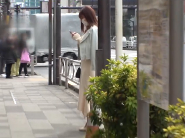 【元レースクイーン】『クリ責め最高～♡』スタイル抜群のヤリマン美女が待ち合わせに登場！自慢のボディを駆使してアクセル全開のエロプレイ！