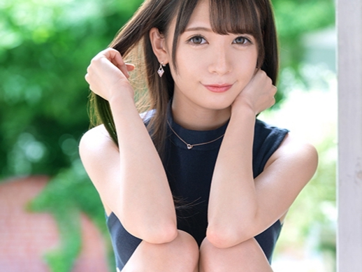 【スレンダー美少女の乱れ姿】『もう…いっぱい…』無垢な美少女が肉棒に溺れる！次々と挿入され、生ハメの快感に喘ぐ姿は必見！中出しの瞬間もお見逃しなく！♡