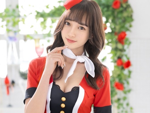 【細身美女の過激プレイ】『もっと激しく…』スレンダー美体が首輪と口枷で拘束され、オモチャ責めで悶絶！連続ピストンで感じまくり、理性を失った姿がエロすぎる♡