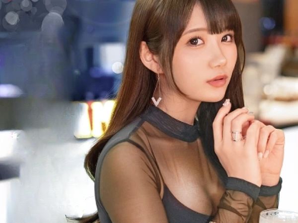 【才色兼備のミスキャンパス美女】大手IT企業の採用担当をホテルに連れ込み！騎乗位＆バックで激しく突かれ、いちゃラブセックスに溺れる♡